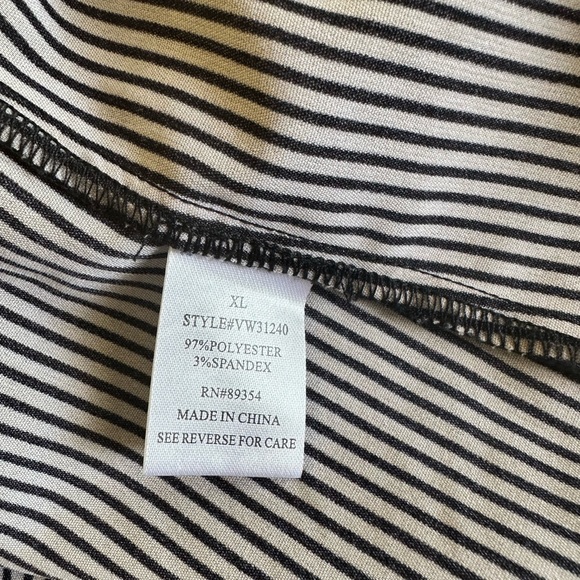 ADRIENNE VITTADINI ~ Blouse - Picture 5 of 7